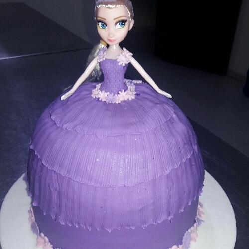 Loraz Babie Doll Birthday Cakes - 2Kg
