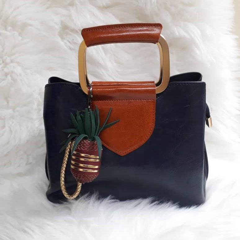 Pine detail bag