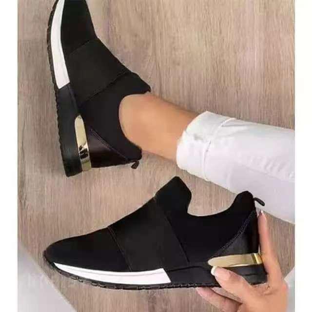 Black Sneaker