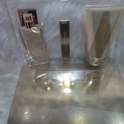 Avon Attraction for her - Gold Gift Set