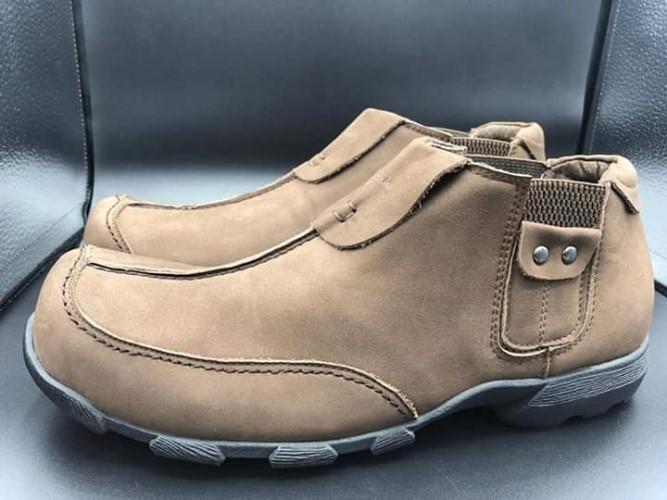 Clarks Simple Boot - Brown (Nubuk)
