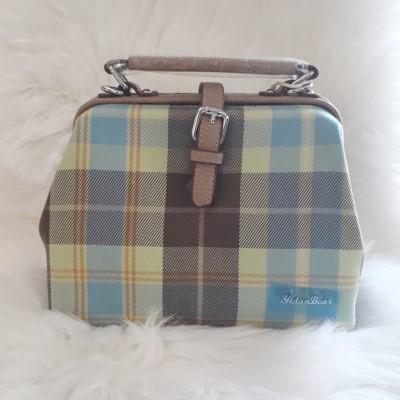 Burberry - Yidan Bear Bag