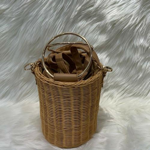 Basket Clutch 